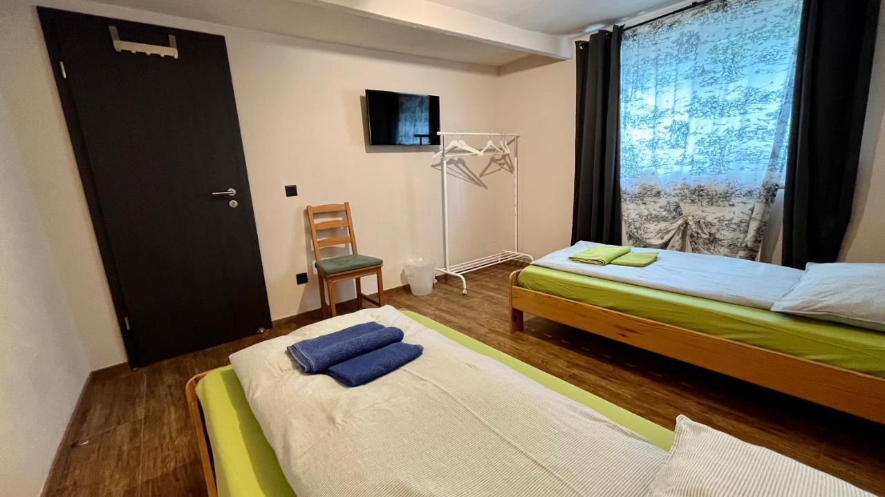 Franky House Am Nuerburgring Bed & Breakfast Quiddelbach Ngoại thất bức ảnh