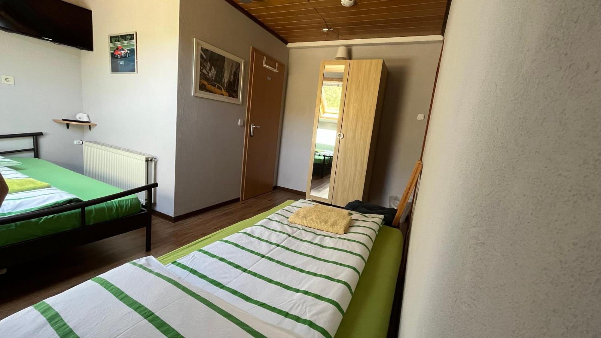 Franky House Am Nuerburgring Bed & Breakfast Quiddelbach Ngoại thất bức ảnh