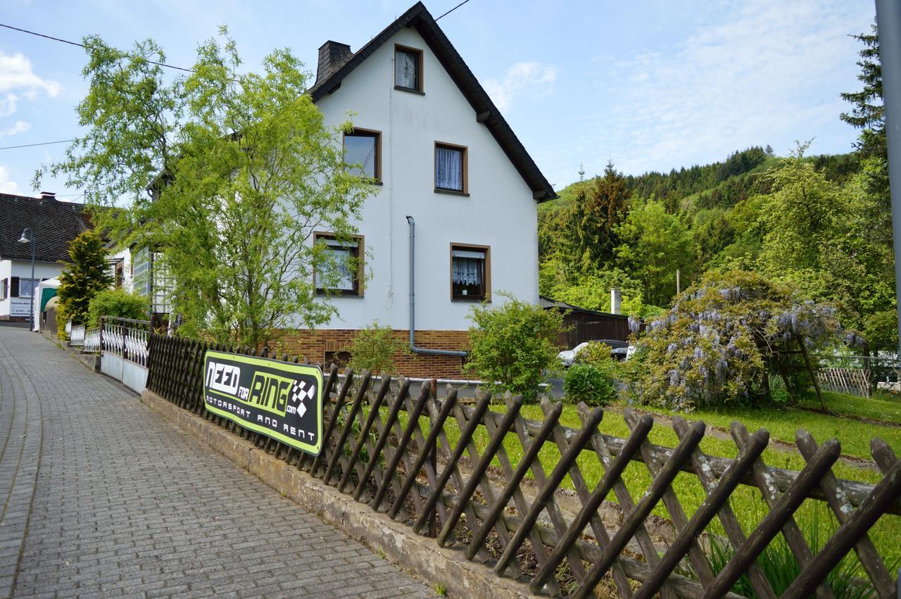 Franky House Am Nuerburgring Bed & Breakfast Quiddelbach Ngoại thất bức ảnh